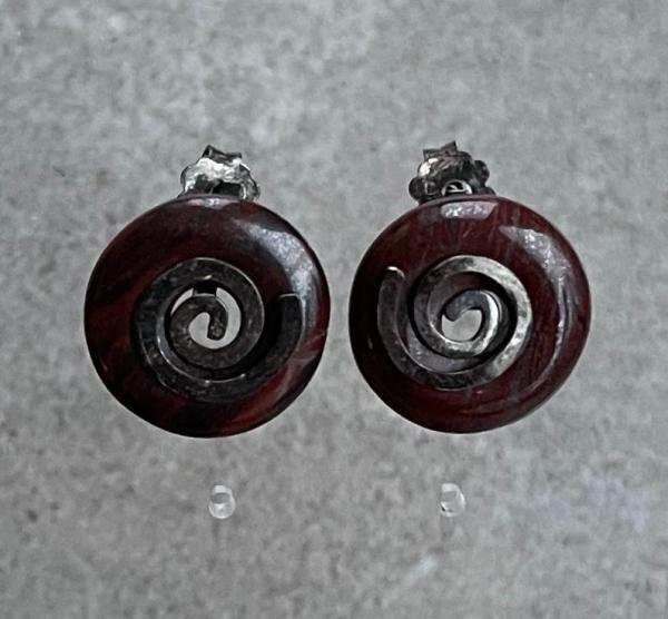 Donut Ohrstecker - Steinsorte Tigerauge rot an 925er Silber-Spirale, 1 Paar